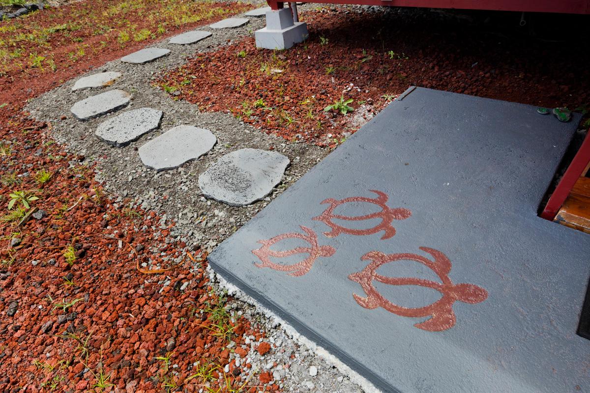 real lava pavers and honus on cement landing